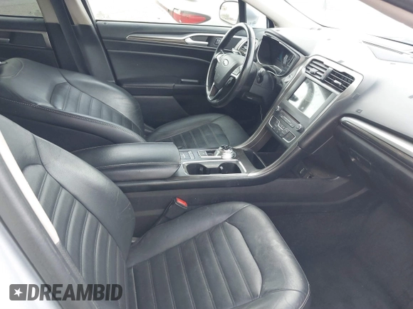 2018 Ford Fusion Energi SE with VIN 3FA6P0PU4JR123581, listed as a IAAI auction lot 41134246 with 226,813 mi miles. Bid and sale history available at carsss.com. Image 5.