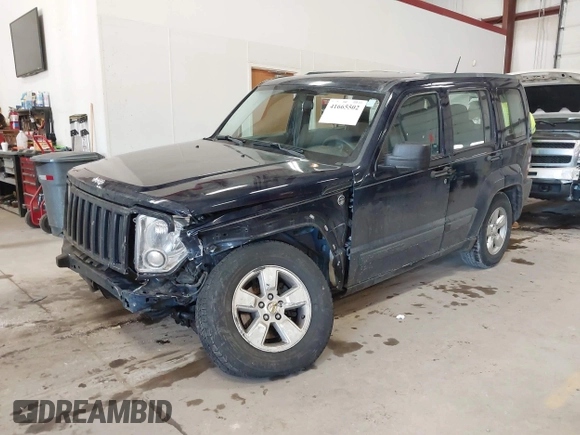 2012 Jeep Liberty Sport z VIN 1C4PJMAK9CW158308, wystawiony jako IAAI lot #41665502 z przebiegiem 125 595 mil mil oraz . Historia ofert i sprzedaży dostępna na DreamBid. Obrazek 2.