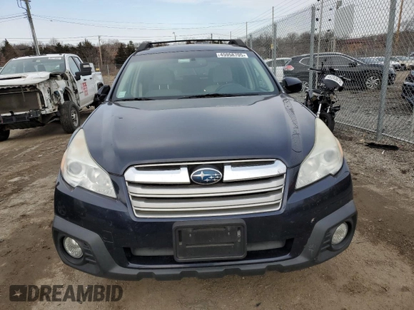 2014 Subaru Outback Premium with VIN 4S4BRBDC0E3200330, listed as a Copart auction lot 45958705 with 146,274 mi miles and Clean Title. Bid and sale history available at DreamBid. Image 5.