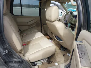 2006 Ford Explorer Limited with VIN 1FMEU75826ZA14239, listed as a IAAI auction lot 41705233 with 290,627 mi miles and . Bid and sale history available at carsss.com. Image 8.