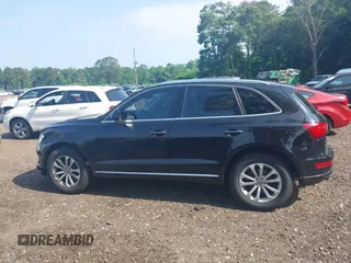 2016 Audi Q5 Premium z VIN WA1C2AFP5GA051381, wystawiony jako IAAI lot #42559055 z przebiegiem 132 841 mil mil oraz . Historia ofert i sprzedaży dostępna na DreamBid. Obrazek 14.