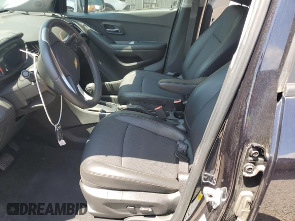 2022 Chevrolet Trax LT z VIN KL7CJLSM0NB546706, wystawiony jako Copart lot #55699805 z przebiegiem 7 010 mil mil oraz Czysty tytuł • Clean title. Historia ofert i sprzedaży dostępna na DreamBid. Obrazek 7.