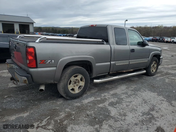 2006 Chevrolet Silverado 1500 LT1 with VIN 1GCEK19B06E249775, listed as a Copart auction lot 51620035 with 173,979 mi miles and Clean Title. Bid and sale history available at carsss.com. Image 3.