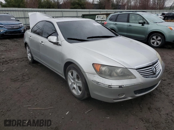 2006 Acura RL with VIN JH4KB16506C001134, listed as a Copart auction lot 51601645 with 205,706 mi miles and Salvage Title. Bid and sale history available at DreamBid. Image 4.