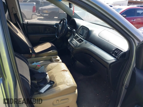 2008 Honda Odyssey Touring with VIN 5FNRL38838B005877, listed as a IAAI auction lot 40397015 with 1 mi miles. Bid and sale history available at carsss.com. Image 5.