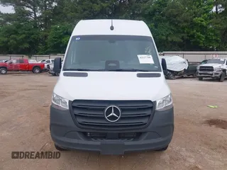 2025 Mercedes-Benz Sprinter Cargo with VIN W1Y4KBHY6ST202145, listed as a IAAI auction lot 42127760 with 9,361 mi miles and . Bid and sale history available at carsss.com. Image 11.