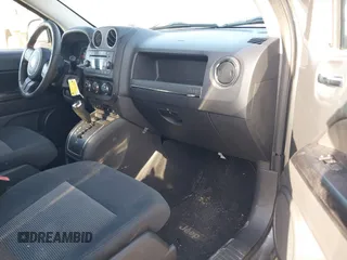 2011 Jeep Compass with VIN 1J4NT1FA4BD213994, listed as a IAAI auction lot 42020375 with 84,409 mi miles. Bid and sale history available at carsss.com. Image 5.