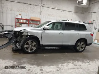 2013 Toyota Highlander Limited with VIN 5TDDK3EHXDS175547, listed as a IAAI auction lot 41334864 with 135,049 mi miles and . Bid and sale history available at DreamBid. Image 15.