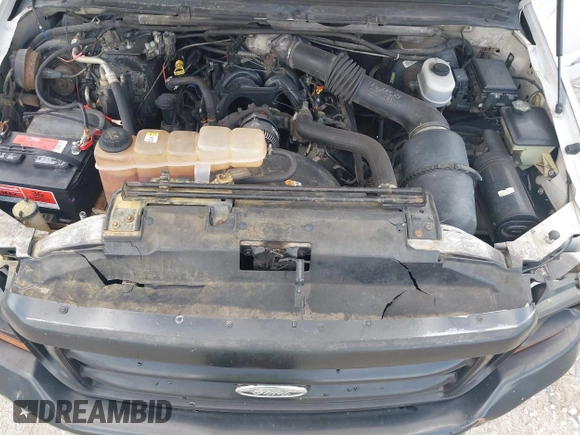 2001 Ford F-250 XL with VIN 3FTNX20L71MA26777, listed as a IAAI auction lot 42712362 with 318,429 mi miles and . Bid and sale history available at DreamBid. Image 10.