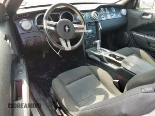 2008 Ford Mustang Deluxe with VIN 1ZVHT84NX85128644, listed as a Copart auction lot 57977125 with 93,500 mi miles and Clean title. Bid and sale history available at DreamBid. Image 8.
