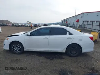 2013 Toyota Camry L with VIN 4T1BF1FK6DU269362, listed as a IAAI auction lot 42004165 with 184,876 mi miles. Bid and sale history available at carsss.com. Image 15.