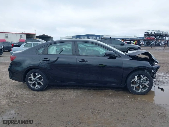 2021 Kia Forte LXS with VIN 3KPF24AD1ME382730, listed as a IAAI auction lot 41657313 with NaN miles. Bid and sale history available at carsss.com. Image 13.