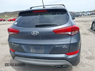 2017 Hyundai Tucson Sport with VIN KM8J3CA21HU407189, listed as a IAAI auction lot 42090562 with 113,618 mi miles. Bid and sale history available at carsss.com. Image 16.