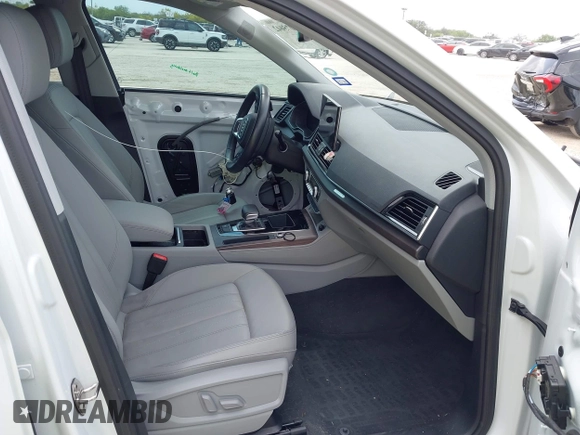 2022 Audi Q5 S line Premium Plus with VIN WA1EAAFY0N2133918, listed as a IAAI auction lot 42075042 with 54,322 mi miles and . Bid and sale history available at DreamBid. Image 5.