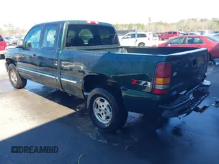 2002 Chevrolet Silverado 1500 LT with VIN 1GCEK19T62E289636, listed as a IAAI auction lot 41726432 with 326,816 mi miles. Bid and sale history available at carsss.com. Image 3.