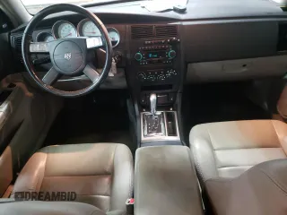 2005 Dodge Magnum RT z VIN 2D8GV58275H682558, wystawiony jako Copart lot #72698124 z przebiegiem 169 923 mil mil oraz Szkoda całkowita • Salvage title. Historia ofert i sprzedaży dostępna na DreamBid. Obrazek 8.