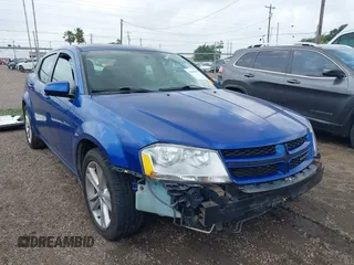 2014 Dodge Avenger SXT z VIN 1C3CDZCG0EN176303, wystawiony jako IAAI lot #42046416 z przebiegiem 125 851 mil mil oraz . Historia ofert i sprzedaży dostępna na DreamBid. Obrazek 1.