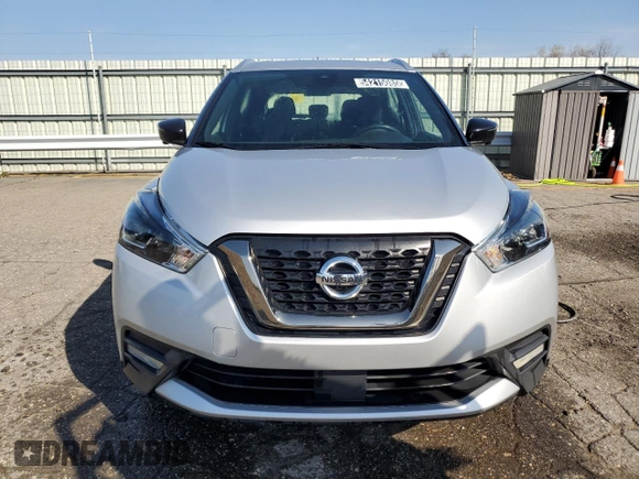 2020 Nissan Kicks SR with VIN 3N1CP5DV0LL527445, listed as a Copart auction lot 54215085 with 109,953 mi miles and Clean Title. Bid and sale history available at carsss.com. Image 5.