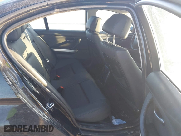 2007 BMW 3 Series 328i with VIN WBAVA33517KX71235, listed as a IAAI auction lot 41844096 with 202,111 mi miles and . Bid and sale history available at DreamBid. Image 8.