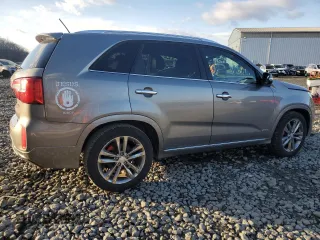 2015 Kia Sorento SX Limited with VIN 5XYKWDA79FG638339, listed as a Copart auction lot 83034624 with 73,085 mi miles and Salvage Title. Bid and sale history available at carsss.com. Image 3.