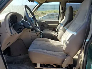 2000 Chevrolet Astro with VIN 1GNEL19W7YB178585, listed as a Copart auction lot 72480374 with 135,773 mi miles and Clean Title. Bid and sale history available at carsss.com. Image 7.