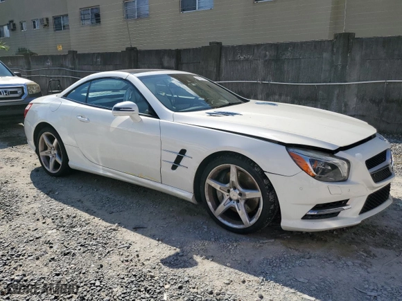 2014 Mercedes-Benz SL-Class SL 550 with VIN WDDJK7DA7EF021416, listed as a Copart auction lot 71823724 with 48,009 mi miles and Non Repairable. Bid and sale history available at carsss.com. Image 4.