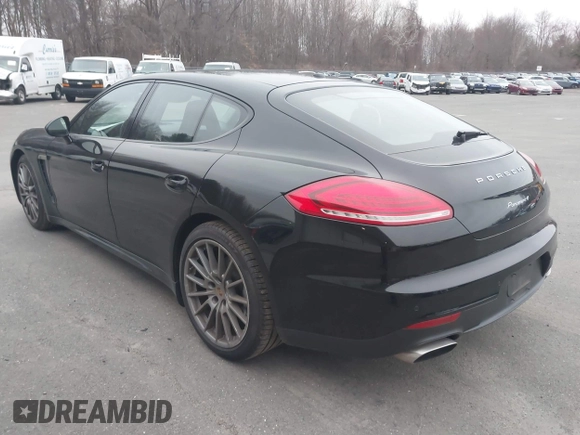 2016 Porsche Panamera 4 z VIN WP0AA2A72GL005752, wystawiony jako IAAI lot #41869840 z przebiegiem 114 719 mil mil oraz . Historia ofert i sprzedaży dostępna na DreamBid. Obrazek 3.