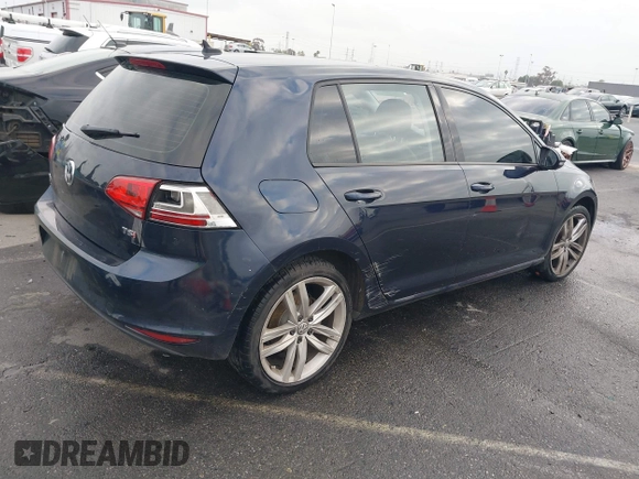 2017 Volkswagen Golf S z VIN 3VW217AU1HM043235, wystawiony jako IAAI lot #42104485 z przebiegiem 66 746 mil mil oraz . Historia ofert i sprzedaży dostępna na DreamBid. Obrazek 4.