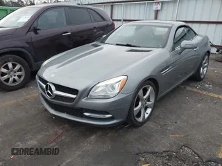 2012 Mercedes-Benz SLK 350 с VIN WDDPK5HA1CF007243, выставлен на аукционе IAAI как лот 41313121 с пробегом 137 538 миль миль и . История ставок и продаж доступна на DreamBid. Изображение 17.