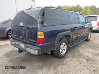 2004 Chevrolet Suburban LT with VIN 1GNEC16ZX4J331121, listed as a IAAI auction lot 41929290 with 293,849 mi miles. Bid and sale history available at carsss.com. Image 4.