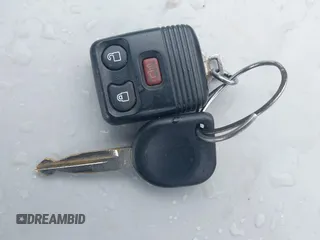 2005 Ford Escape XLT с VIN 1FMYU03125KB02628, выставлен на аукционе IAAI как лот 42222882 с пробегом Не указан миль и . История ставок и продаж доступна на DreamBid. Изображение 11.