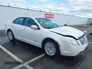 2010 Mercury Milan Hybrid z VIN 3MEDM0L39AR623032, wystawiony jako IAAI lot #41838164 z przebiegiem 134 715 mil mil oraz . Historia ofert i sprzedaży dostępna na DreamBid. Obrazek 1.