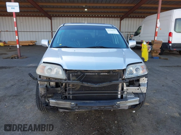 2005 Acura MDX with VIN 2HNYD18285H559795, listed as a IAAI auction lot 41230328 with 194,283 mi miles. Bid and sale history available at carsss.com. Image 13.