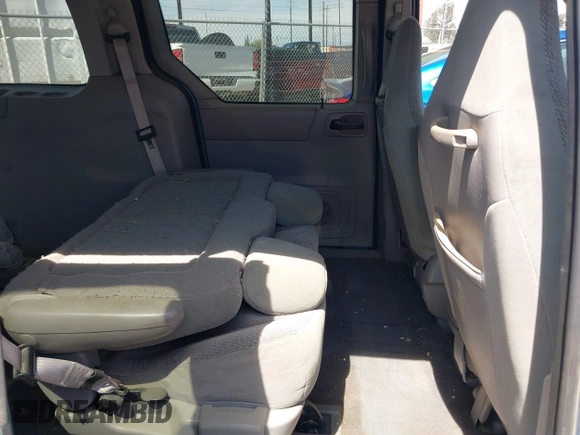 2003 Ford Windstar LX с VIN 2FMZA51493BA58688, выставлен на аукционе IAAI как лот 42279129 с пробегом Не указан миль и . История ставок и продаж доступна на DreamBid. Изображение 8.