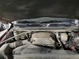 2020 Ram 2500 z VIN 1A046351, wystawiony jako Copart lot #84058094 z przebiegiem 86 232 mil mil oraz Szkoda całkowita • Salvage title. Historia ofert i sprzedaży dostępna na DreamBid. Obrazek 11.