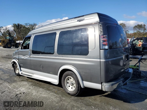 2000 Chevrolet Express Cargo Van w/YF7 with VIN 1GBFG15R2Y1196746, listed as a Copart auction lot 81061924 with 88,335 mi miles and Salvage Title. Bid and sale history available at carsss.com. Image 2.