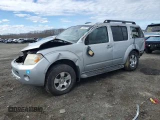 2008 Nissan Pathfinder SE z VIN 5N1AR18B38C658035, wystawiony jako Copart lot #48280825 z przebiegiem Nie podano mil oraz Czysty tytuł • Clean title. Historia ofert i sprzedaży dostępna na DreamBid. Obrazek 1.