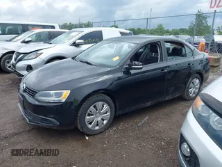 2011 Volkswagen Jetta SE with VIN 3VWDX7AJ7BM353913, listed as a IAAI auction lot 42643516 with 178,943 mi miles and . Bid and sale history available at DreamBid. Image 2.
