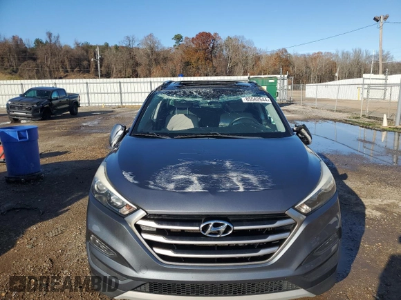 2018 Hyundai Tucson Value with VIN KM8J33A26JU620743, listed as a Copart auction lot 85542644 with 117,449 mi miles and Salvage Title. Bid and sale history available at carsss.com. Image 5.
