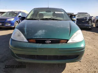 2000 Ford Focus SE with VIN 1FAFP34P1YW209258, listed as a Copart auction lot 44215585 with 95,562 mi miles and Clean Title. Bid and sale history available at carsss.com. Image 5.