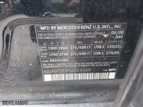 2000 Mercedes-Benz M-Class with VIN 4JGAB72E9YA208069, listed as a IAAI auction lot 41530528 with 155,967 mi miles. Bid and sale history available at carsss.com. Image 9.