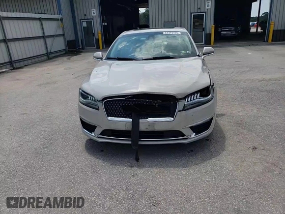 2019 Lincoln MKZ Reserve I with VIN 3LN6L5D96KR604061, listed as a Copart auction lot 63415105 with 32,402 mi miles and Salvage title. Bid and sale history available at DreamBid. Image 13.