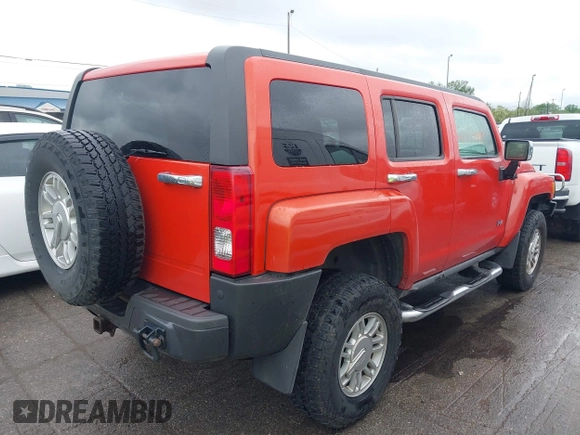2008 Hummer H3 Luxury z VIN 5GTEN13E688143612, wystawiony jako IAAI lot #42334995 z przebiegiem 228 114 mil mil oraz . Historia ofert i sprzedaży dostępna na DreamBid. Obrazek 4.