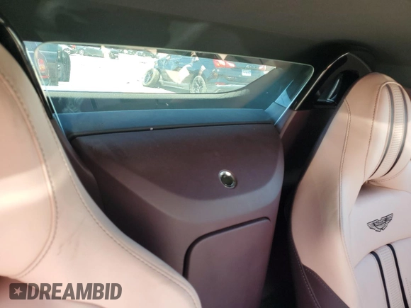 2023 Aston Martin Vantage z VIN SCFSMGBW0PGP08680, wystawiony jako Copart lot #49828114 z przebiegiem Nie podano mil oraz . Historia ofert i sprzedaży dostępna na DreamBid. Obrazek 10.