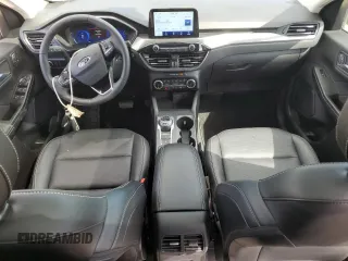 2022 Ford Escape Titanium with VIN 1FMCU9J99NUC00258, listed as a Copart auction lot 54133085 with 16,647 mi miles and Salvage title. Bid and sale history available at DreamBid. Image 8.