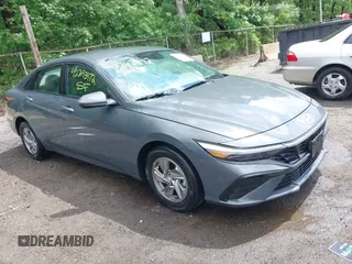 2024 Hyundai Elantra SE z VIN KMHLL4DG2RU740976, wystawiony jako IAAI lot #42243972 z przebiegiem 43 512 mil mil oraz . Historia ofert i sprzedaży dostępna na DreamBid. Obrazek 1.