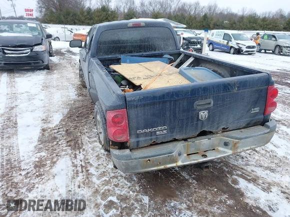 2006 Dodge Dakota SLT with VIN 1D7HW42N36S589968, listed as a IAAI auction lot 41623888 with 174,464 mi miles and . Bid and sale history available at carsss.com. Image 3.
