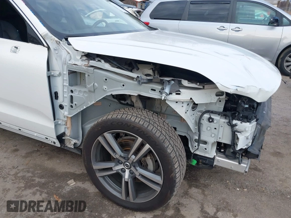 2021 Volvo XC60 Momentum z VIN YV4102DK3M1700720, wystawiony jako IAAI lot #41087871 z przebiegiem 39 385 mil mil oraz . Historia ofert i sprzedaży dostępna na DreamBid. Obrazek 6.