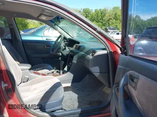 1997 Toyota Camry LE z VIN 4T1BG22K1VU113126, wystawiony jako IAAI lot #42257715 z przebiegiem 177 605 mil mil oraz . Historia ofert i sprzedaży dostępna na DreamBid. Obrazek 5.