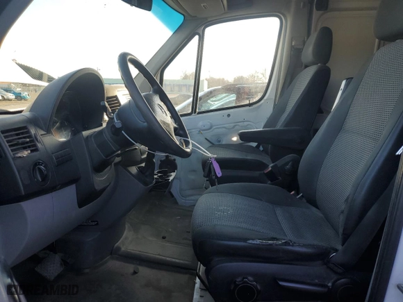 2013 Mercedes-Benz Sprinter Cargo Vans with VIN WD3PE8CC3D5744375, listed as a Copart auction lot 85637184 with 178,646 mi miles and Salvage Title. Bid and sale history available at carsss.com. Image 7.